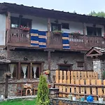 بيت للعطل капсъзовата къща