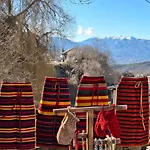 капсъзовата къща بيت للعطل *