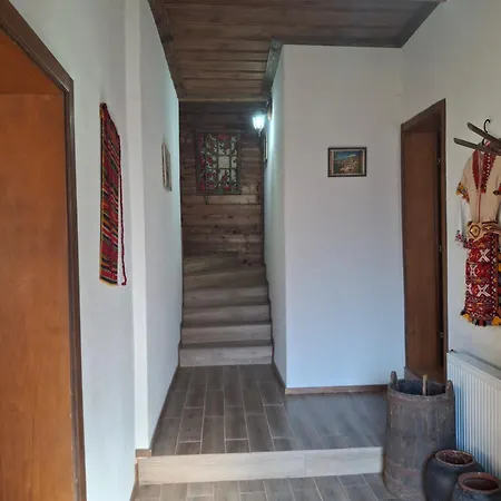 капсъзовата къща Nyaraló Lesten