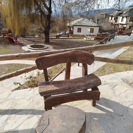 капсъзовата къща Nyaraló Lesten