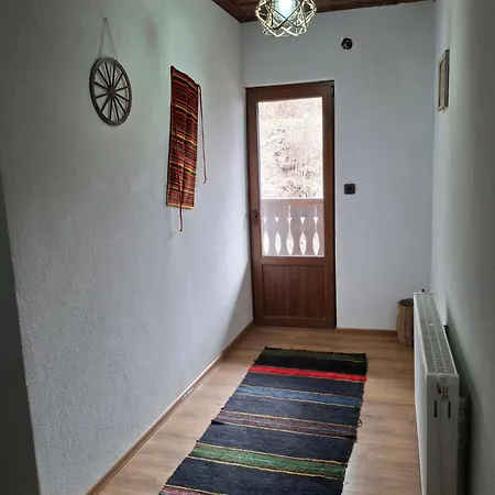 капсъзовата къща