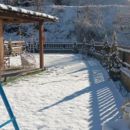 капсъзовата къща Leshten