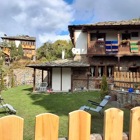 Ferienhaus капсъзовата къща Leshten