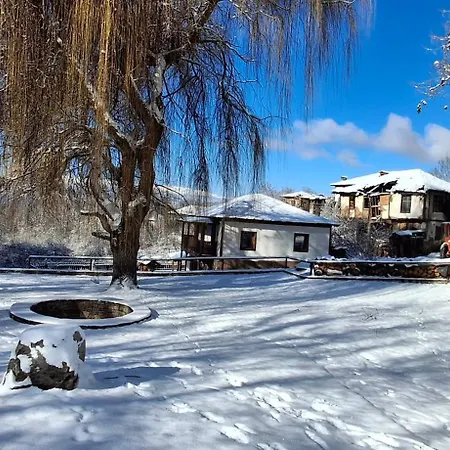 капсъзовата къща * Leshten