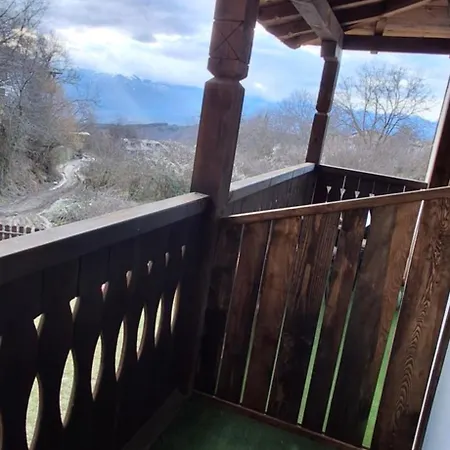 капсъзовата къща Лещен