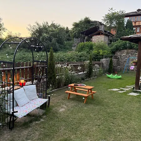 капсъзовата къща Leshten