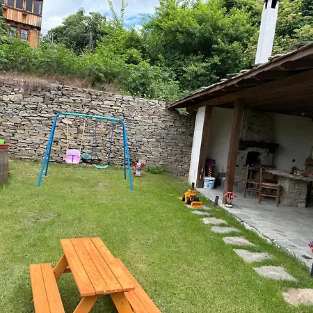 Ferienhaus капсъзовата къща Leshten