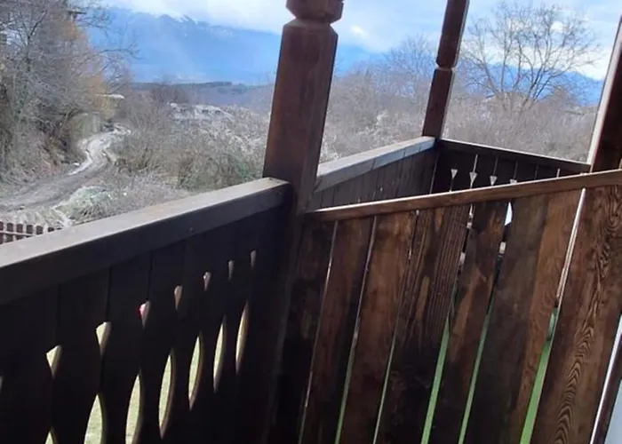 капсъзовата къща Leshten